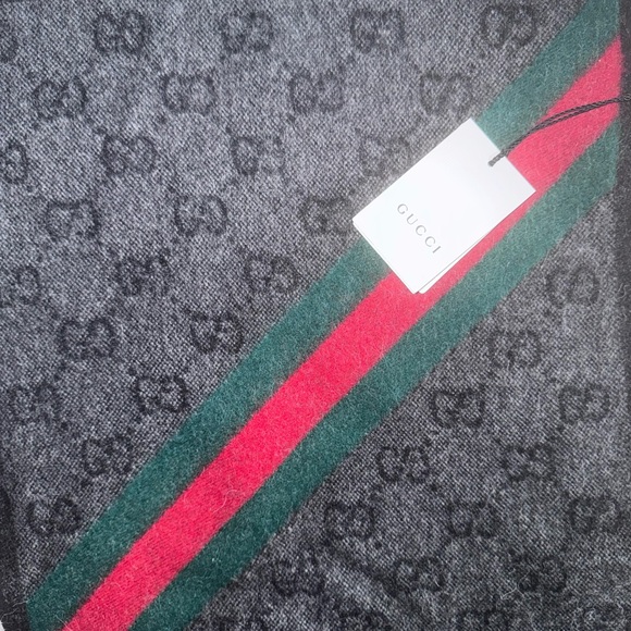 NWT Gucci Scarf - Picture 2 of 6